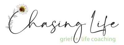 chasing life logo